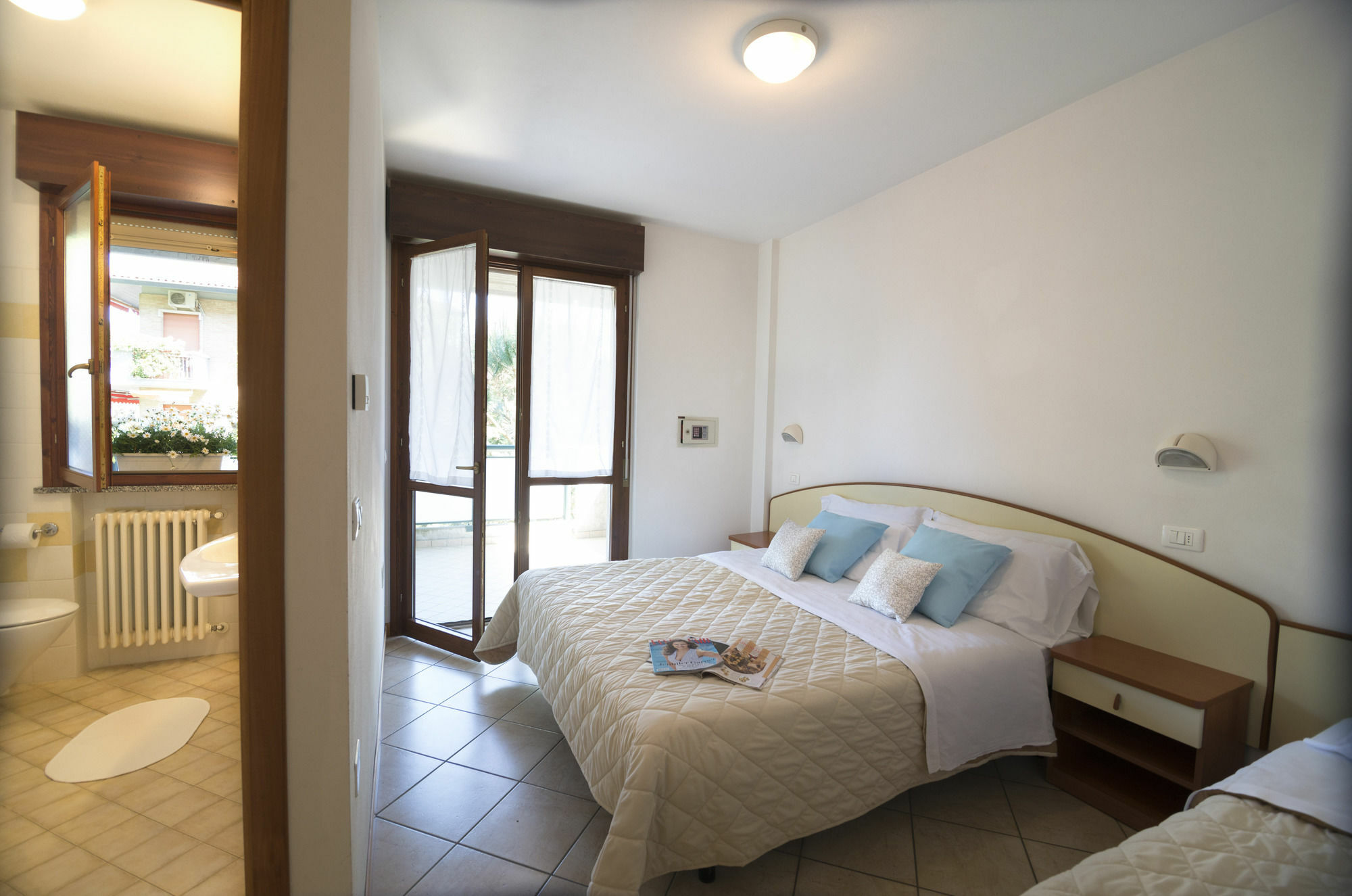 Residence Pineta Verde Милано Мартима Екстериор снимка